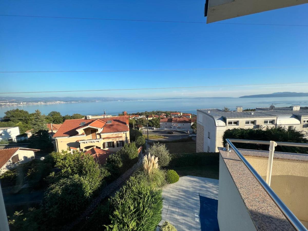 Panoramic Apartment Sea View And Pool Opatija Ičići Eksteriør bilde